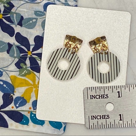 Circle Midcentury Stripe Hoop Goldtone Earrings Geometric Round Retro Pierced - Picture 4 of 9